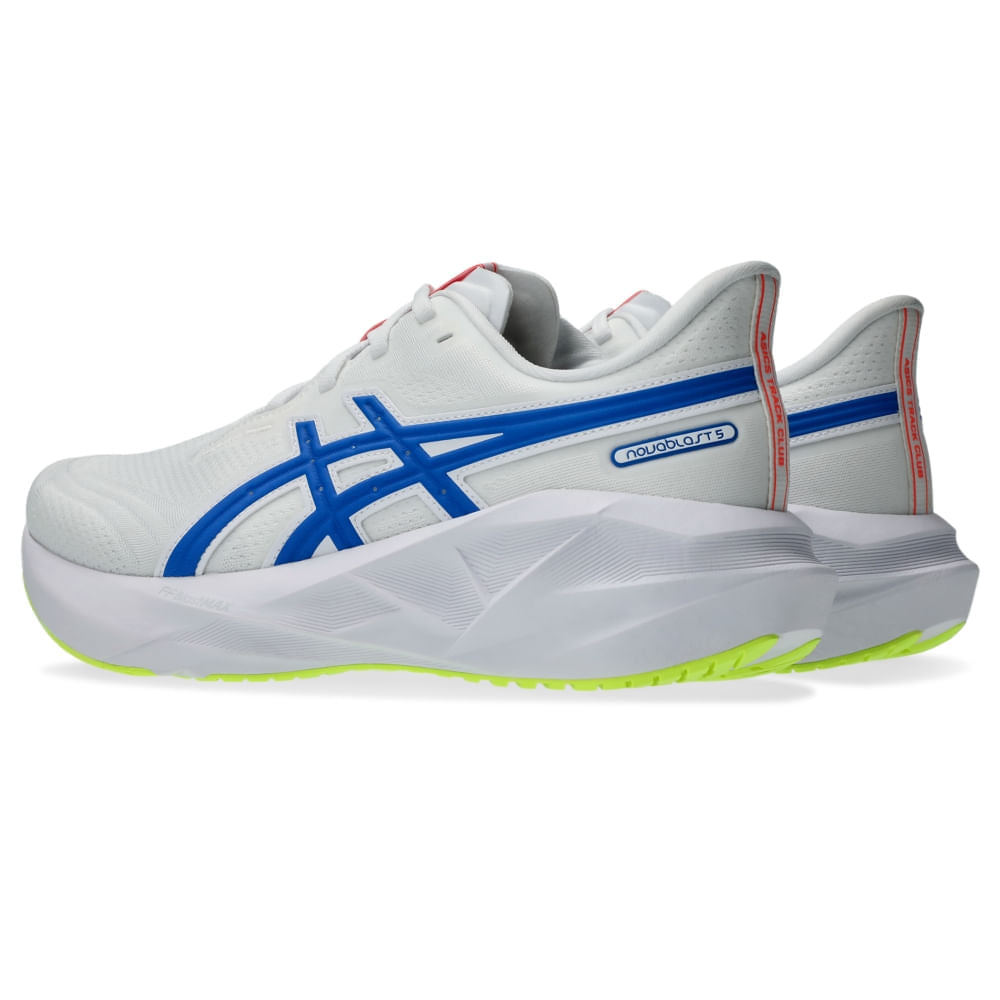 Tênis ASICS Novablast 5 Atc - Masculino - Branco/Azul vista frontal - 1011C137-100