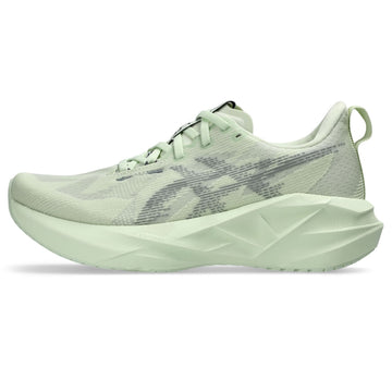 Tênis ASICS Novablast 5 - Feminino - Verde/Verde vista lateral esquerda - 1012B765-301