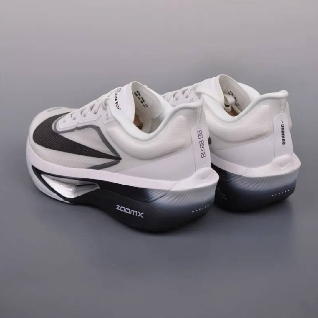 Nike Zoom Fly 6 - Branco/Preto