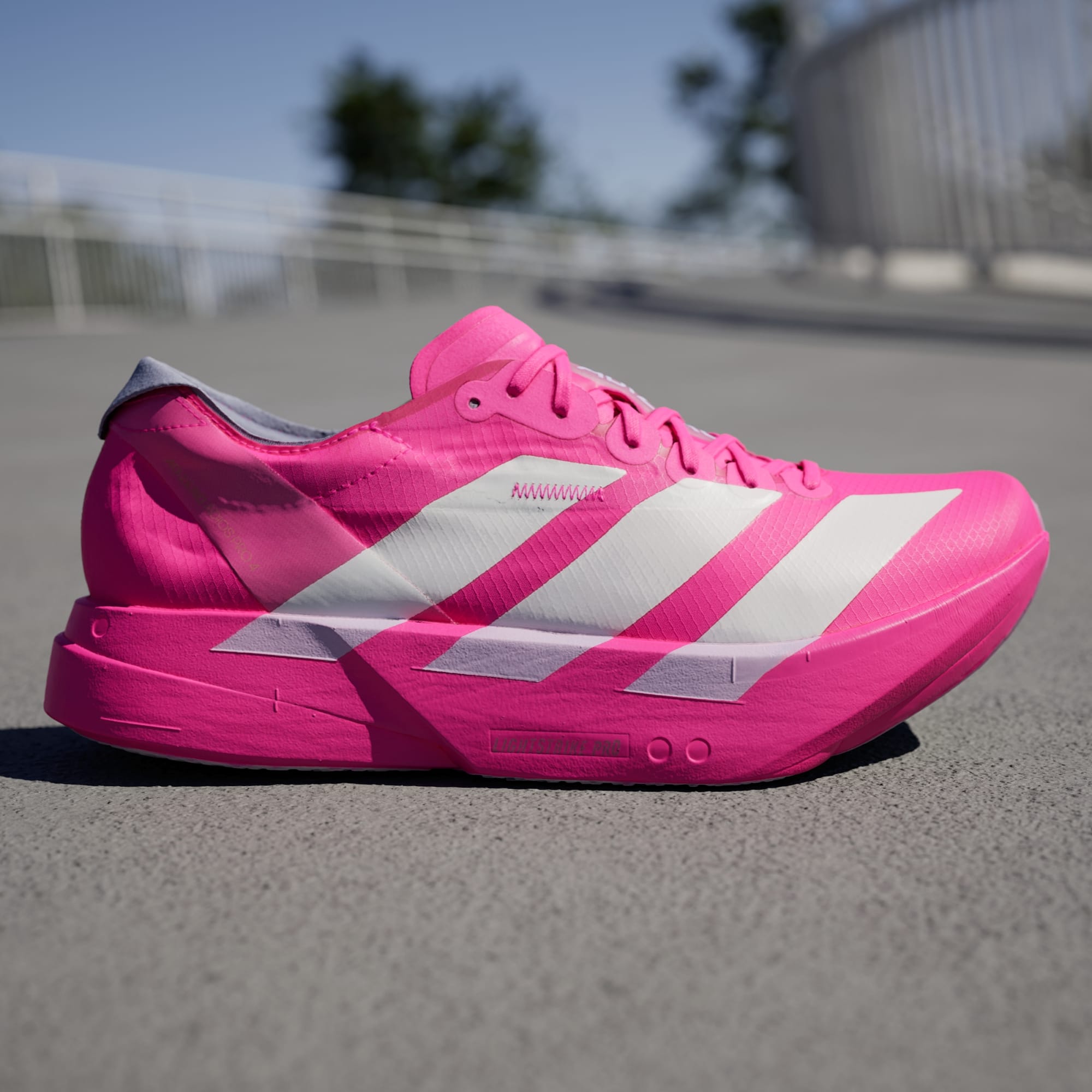 Tênis Feminino adidas Adizero Adios Pro 4 Shock Pink / Zero Metallic - JR1269 - Vista Sola