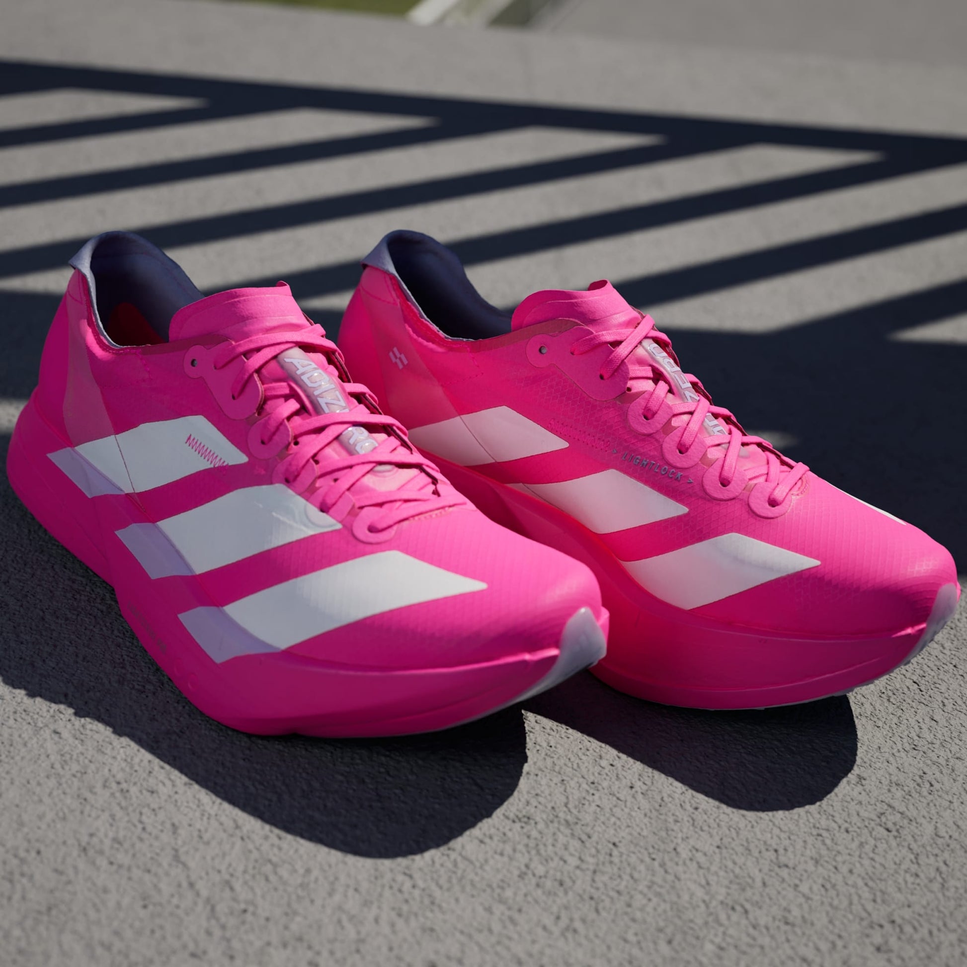 Tênis Feminino adidas Adizero Adios Pro 4 Shock Pink / Zero Metallic - JR1269 - Vista Frente