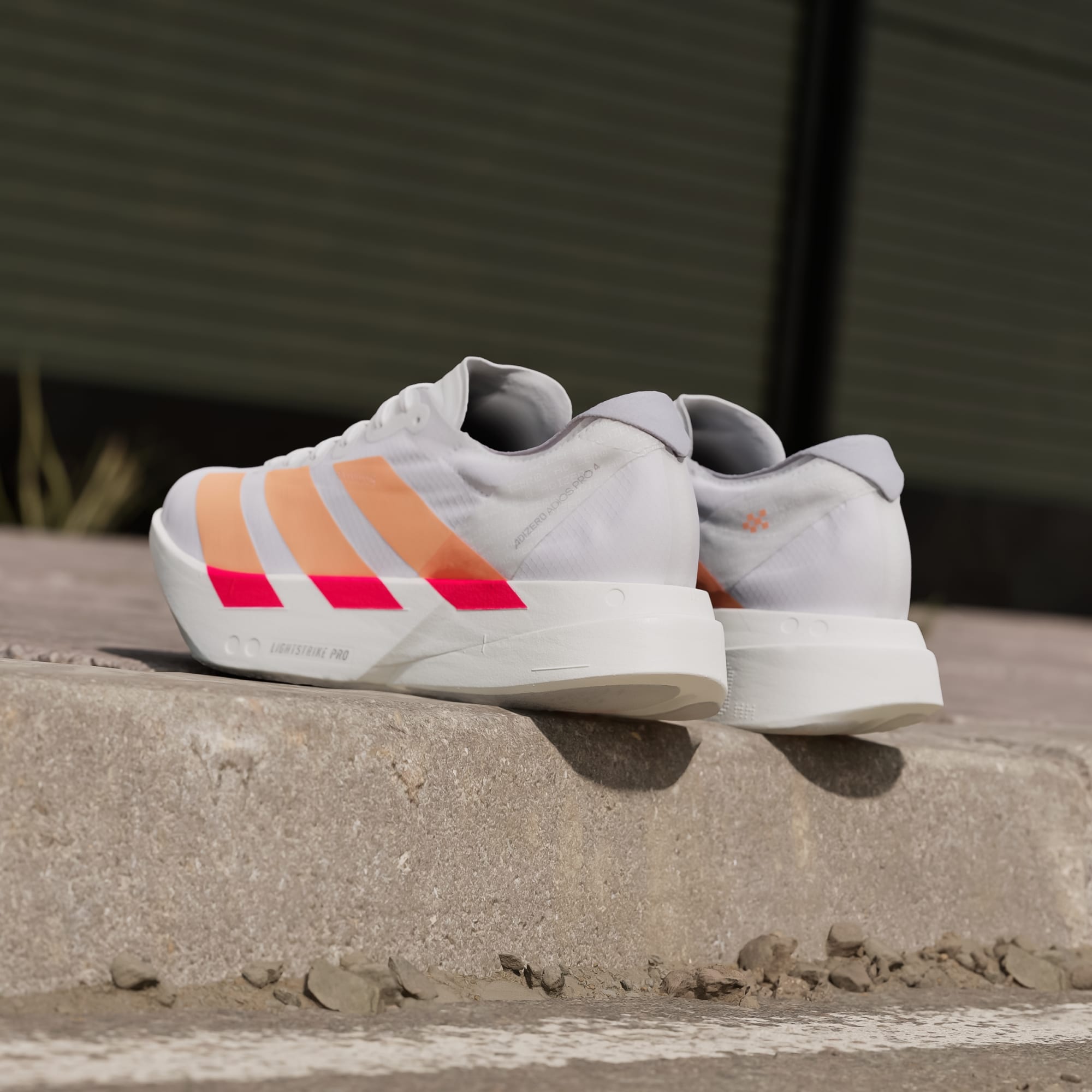 Tênis Feminino adidas Adizero Adios Pro 4 Cloud White / Beam Orange - JR7087 - Vista Superior