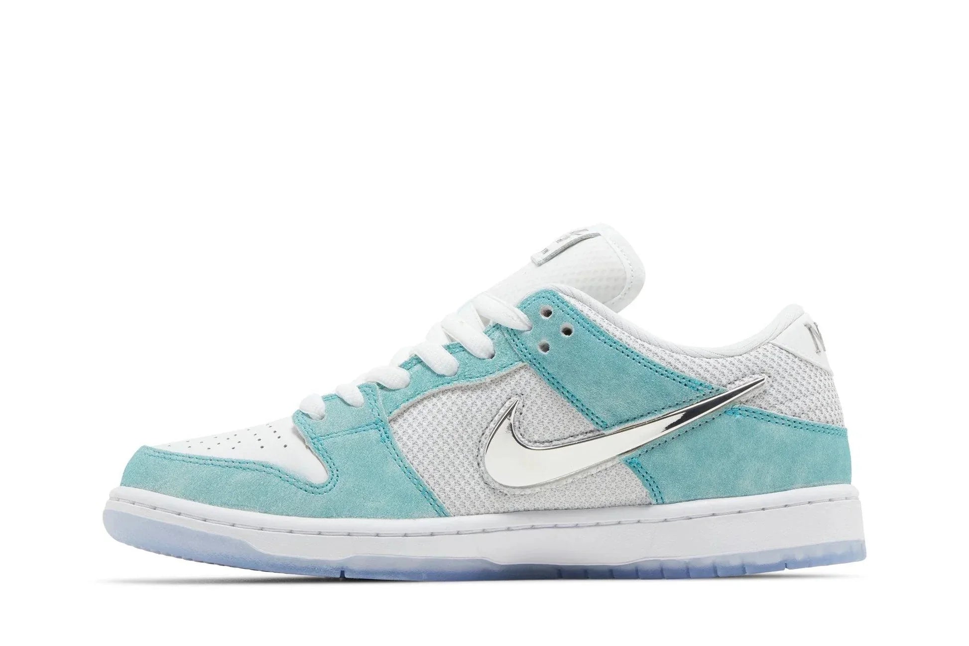 April Skateboards x Nike SB Dunk Low Turbo Green Azul - Meireles Sport