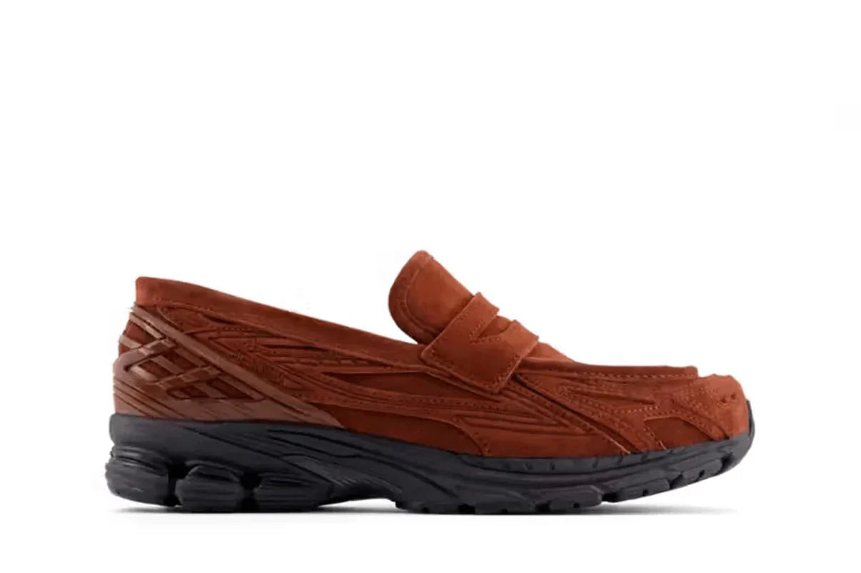 New Balance 1906L Rich Oak Suede Camurça Slip - on Marrom - Meireles Sport