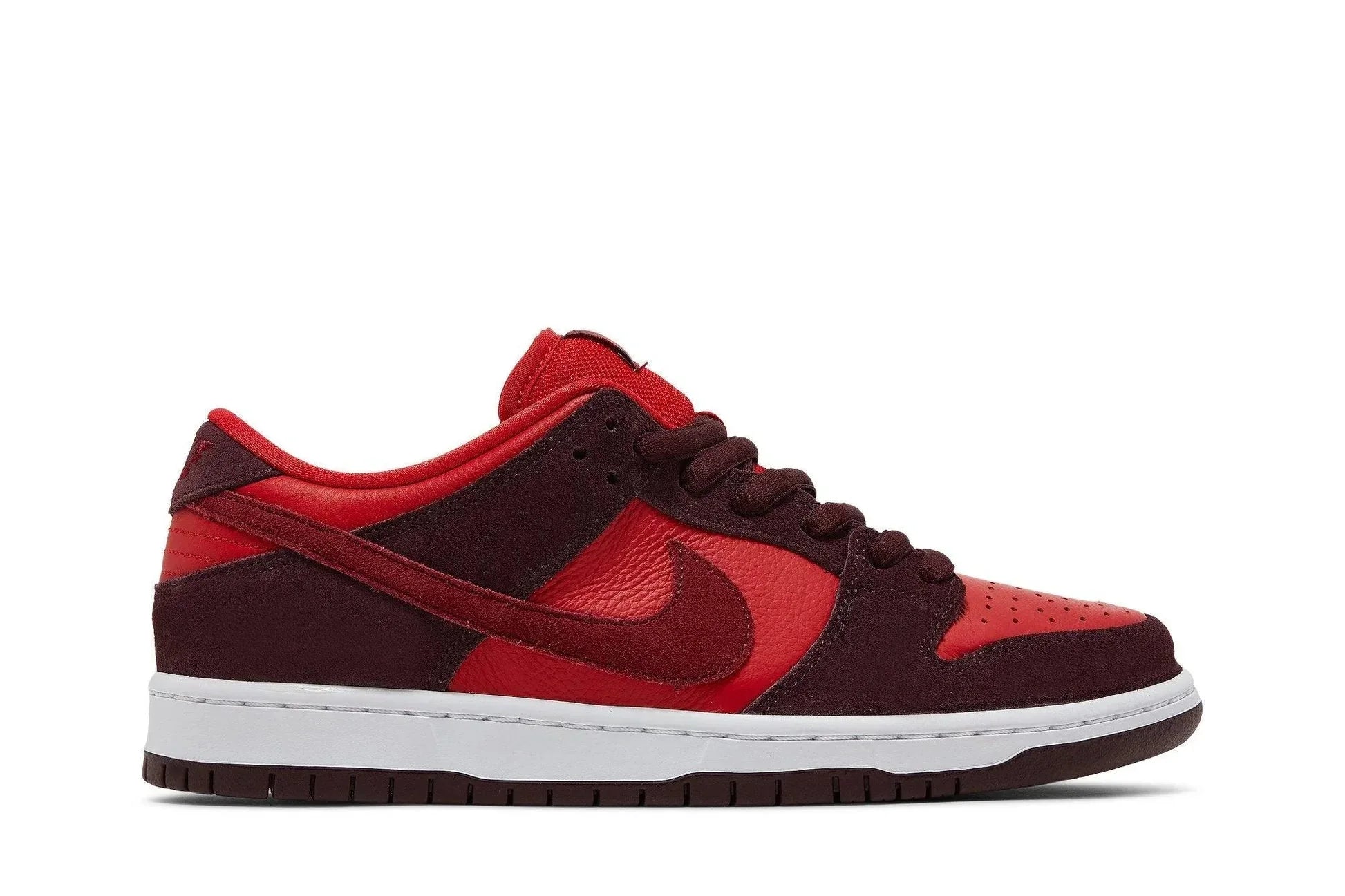 Nike SB Dunk Low Cherry Vermelho - Meireles Sport