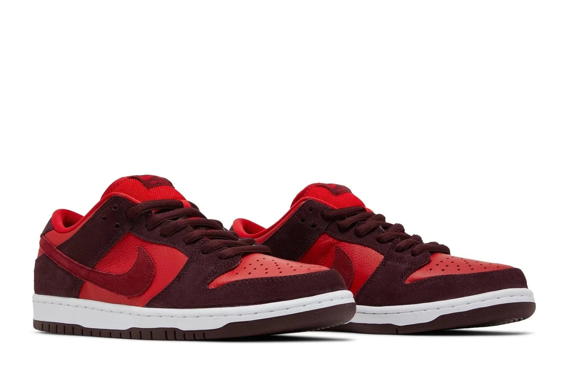 Nike SB Dunk Low Cherry Vermelho - Meireles Sport