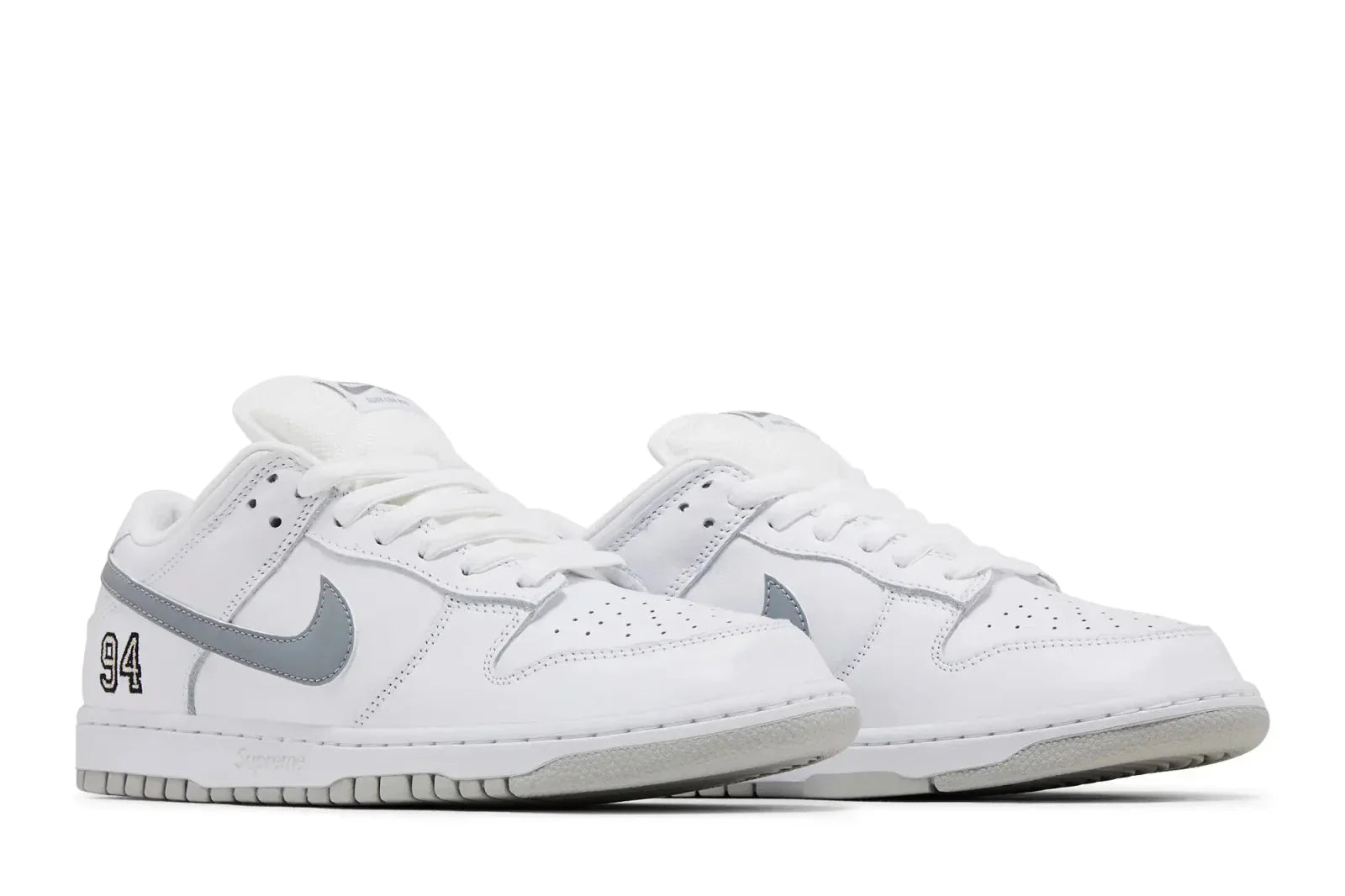 Nike SB Dunk Low Supreme 94 White Metallic Silver Branco - Meireles Sport