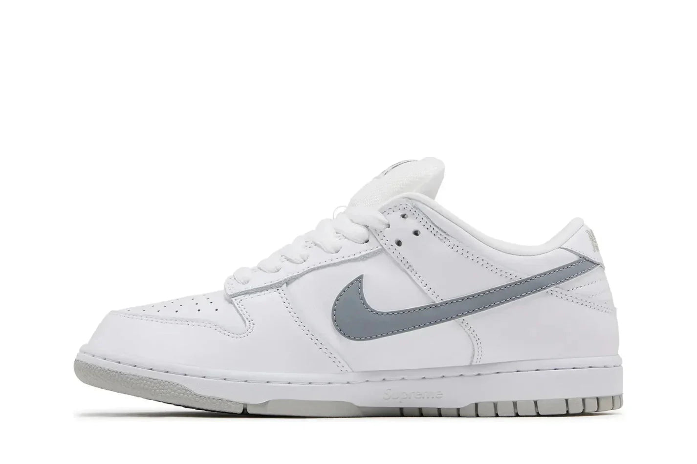 Nike SB Dunk Low Supreme 94 White Metallic Silver Branco - Meireles Sport