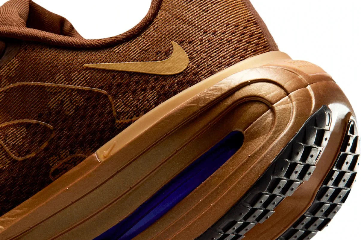 Nike Vomero Premium Flat Stout Marrom - Meireles Sport