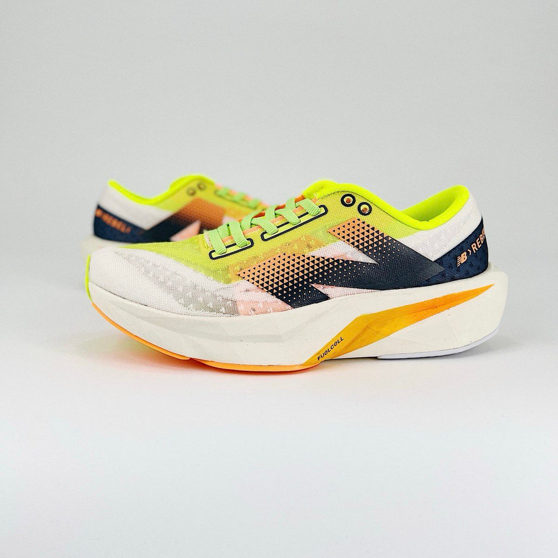 New Balance FuelCell Rebel V4 - Collor