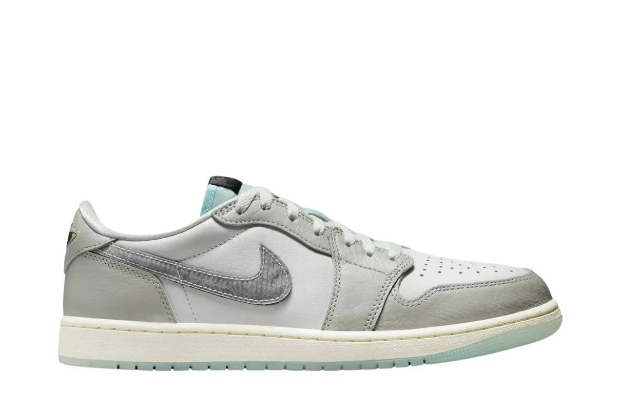 Air Jordan 1 Low "Lunar New Year" Photon Dust Cinza